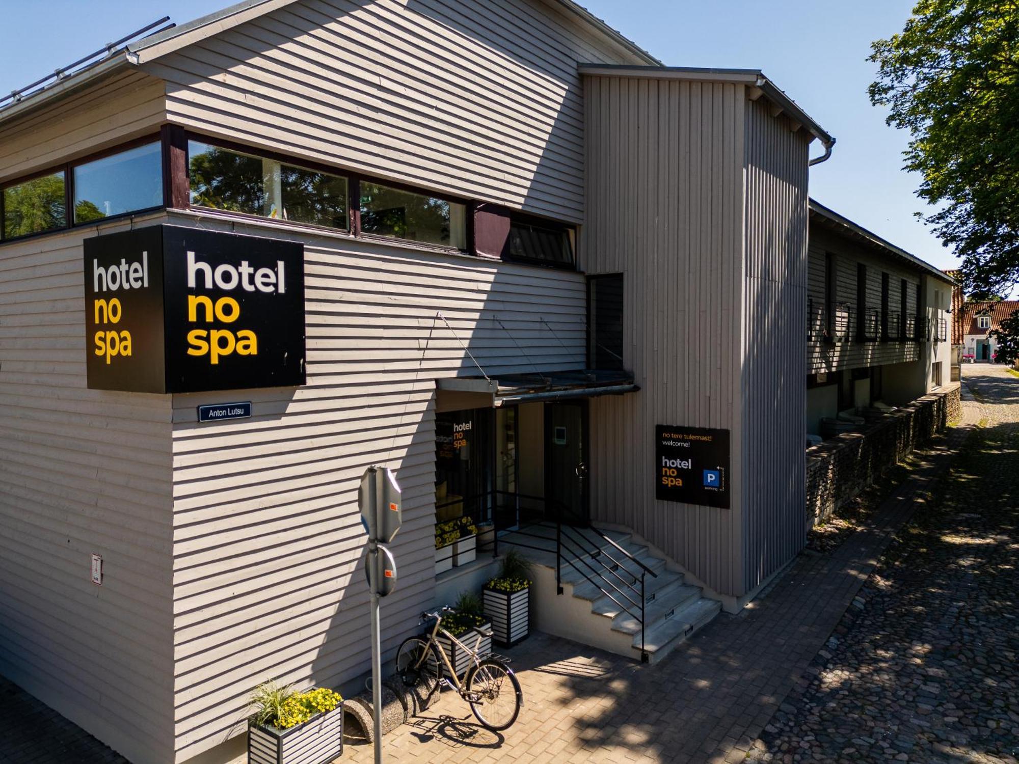 Hotel Nospa Kuressaare Esterno foto